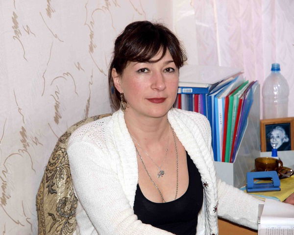 Лена Демидова