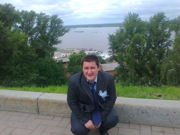 Владимир Басов