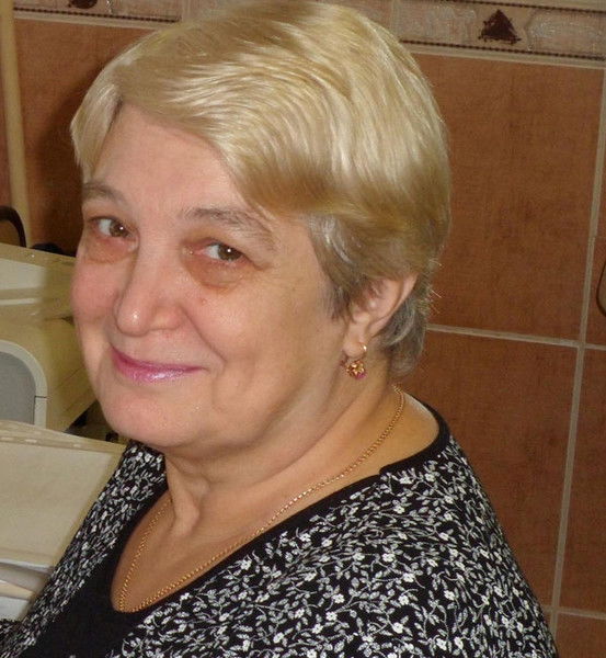 Елена Арутюнян