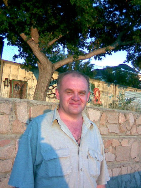 Александр Лухманов