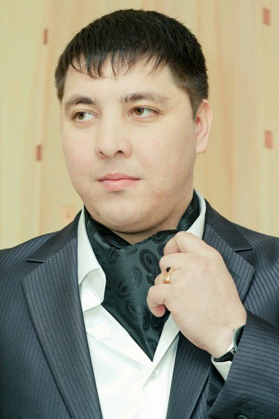 Олег Обрезков