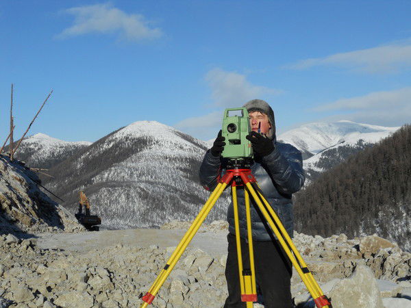 Денис Карелин