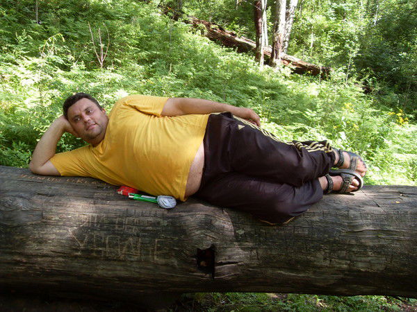 Максим Наумов