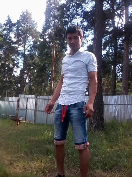 Бахтиёр Атоев