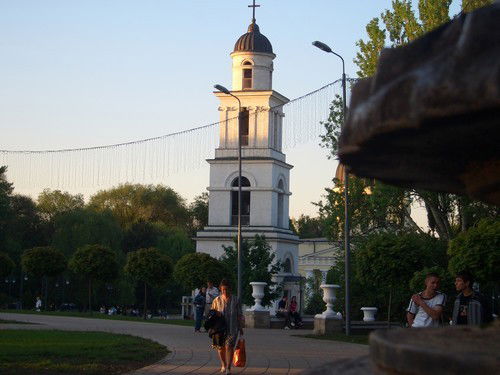 Елена Санду