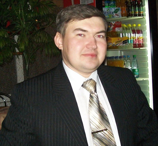 Володя Артемов