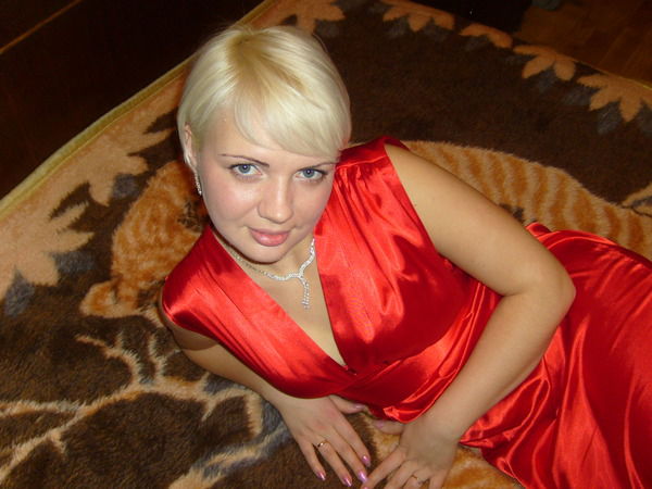 Юля Степанова