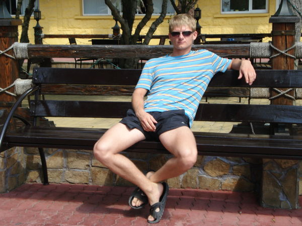 Евгений Зотов