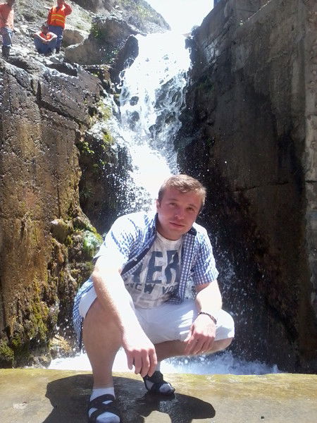 Z @ Y N O B T @ K H I R O V