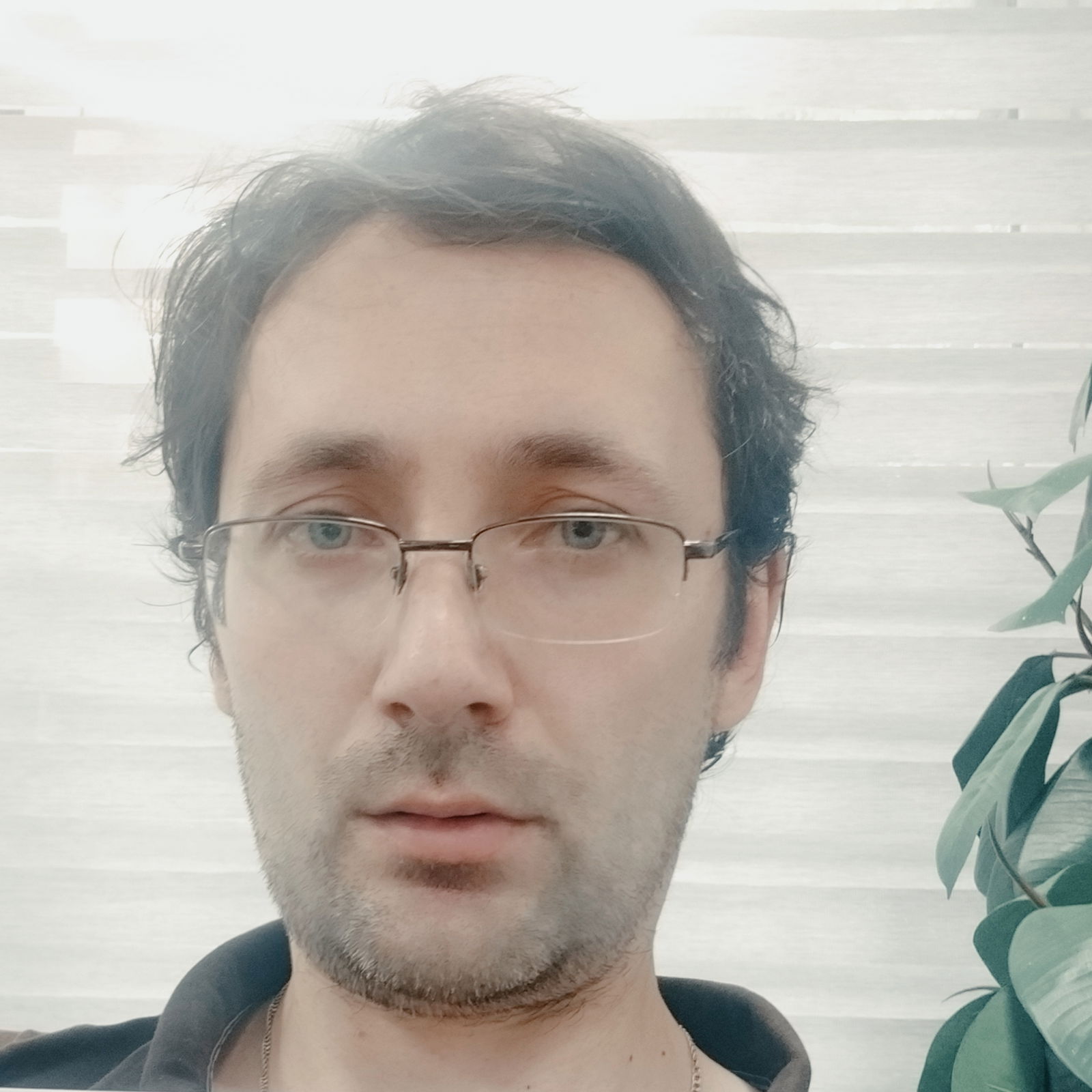 Руслан Салов