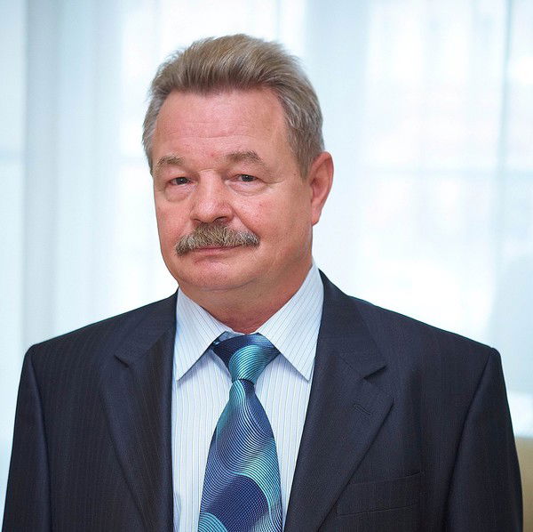 Александр Чазов