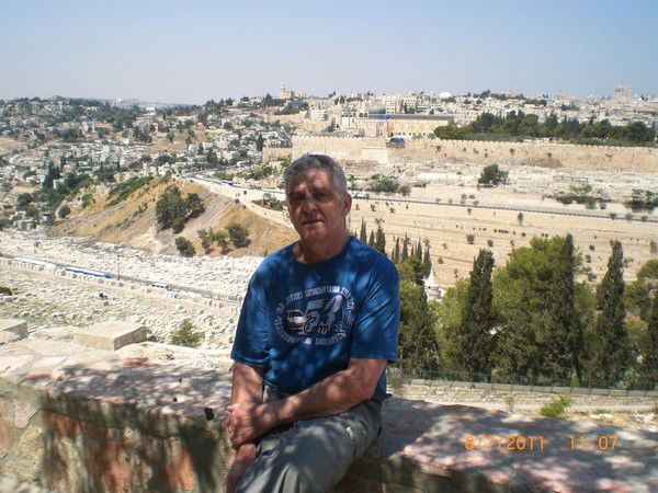 Леонид Голиков