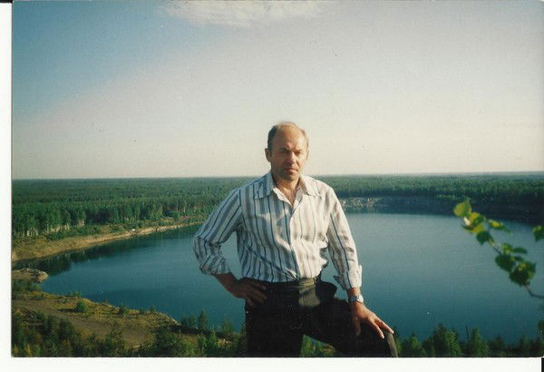 Владимир Рябов