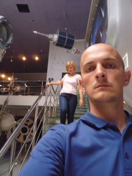 Владимир Артамонов