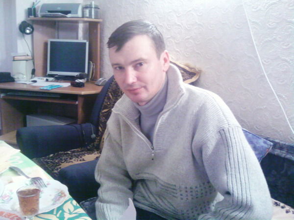 Денис Хохлов