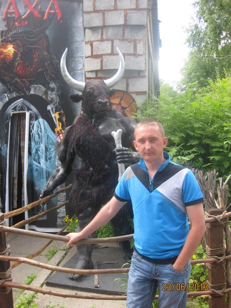 Анатолий Гора