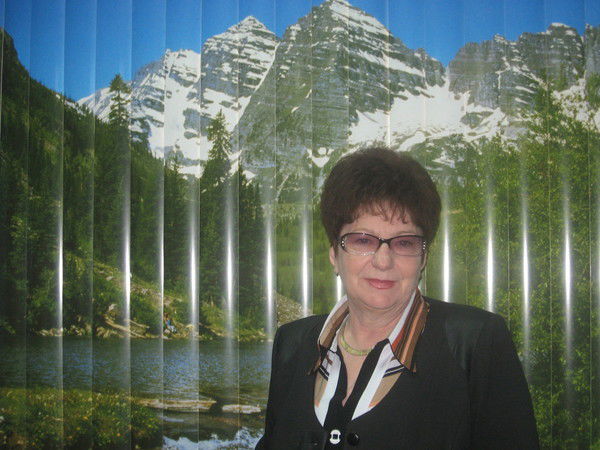 Елена Жарова