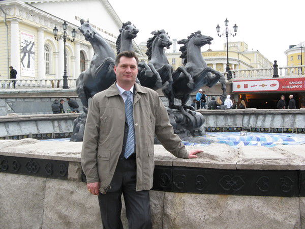 Юрий Тихонов