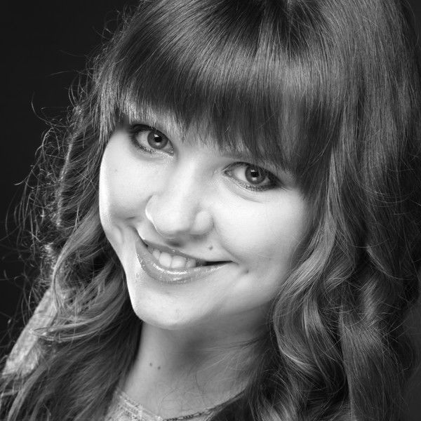 Люда Степанова