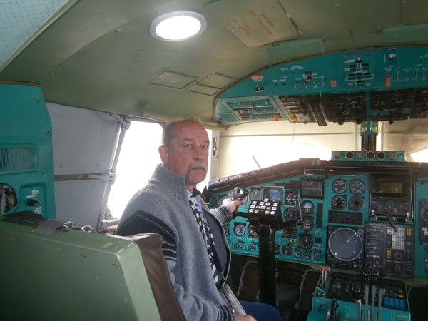 Александр Малов