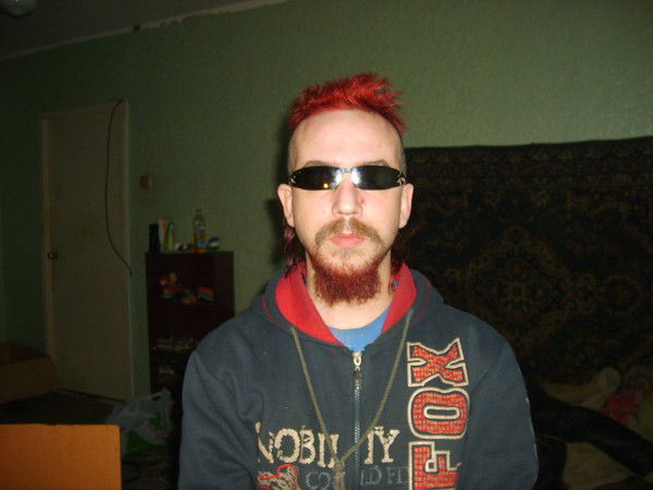 Женя Пинеичев