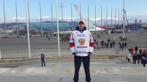 Михаил Антонов