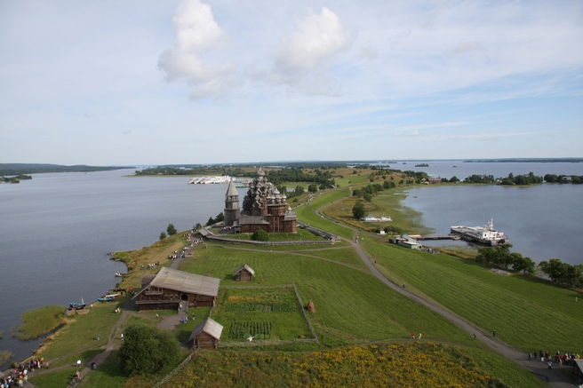 Наташа Овсянникова