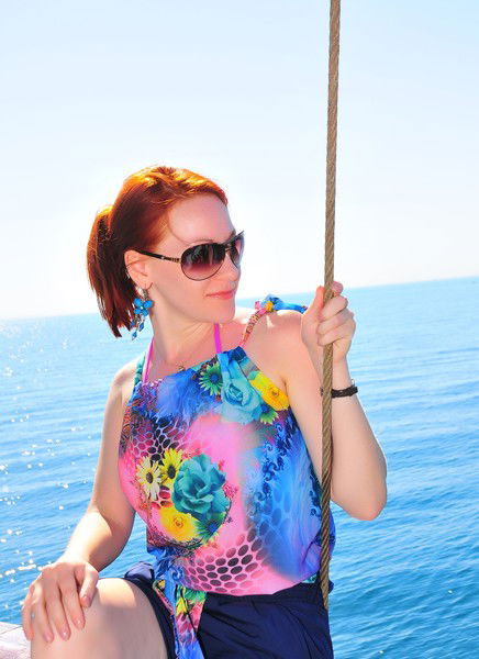 Елена Тенюкова