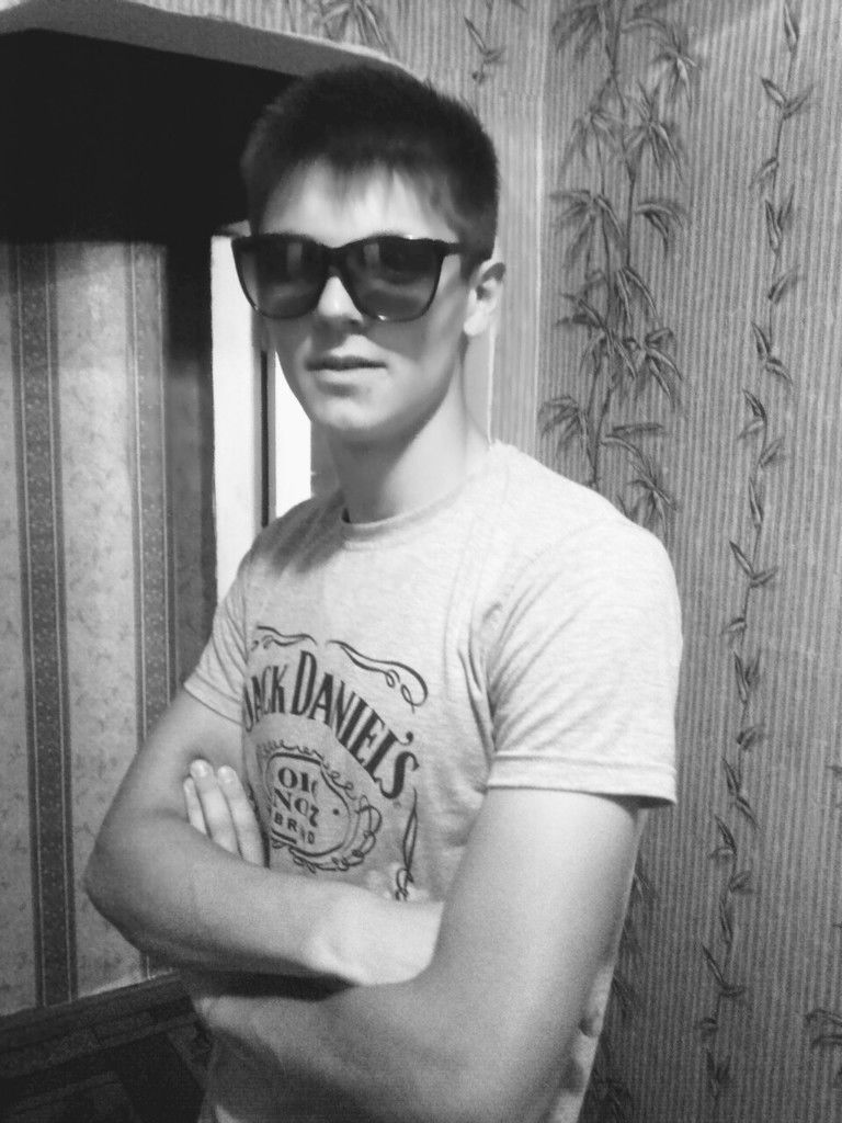 Саша Дзюбенко