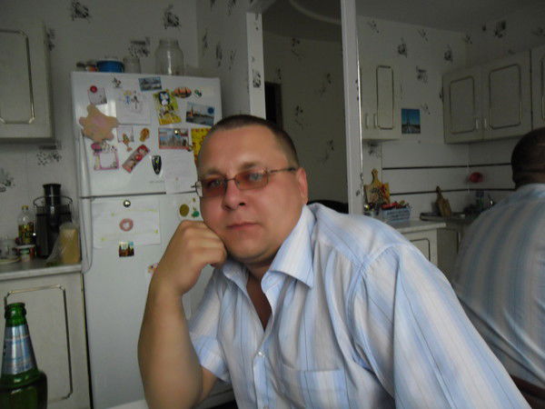 Александр Глухов