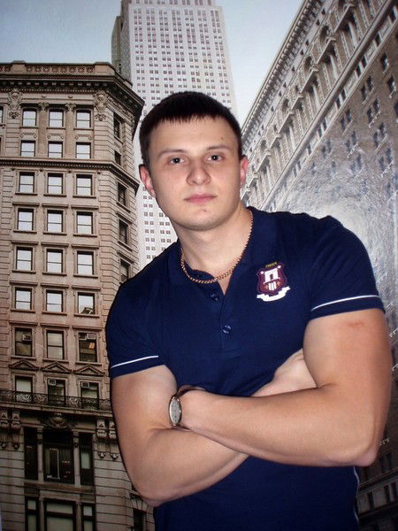 Игорь Бухаров