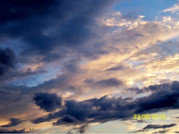 Адам Адамов