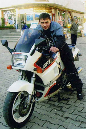 Миша Суриков