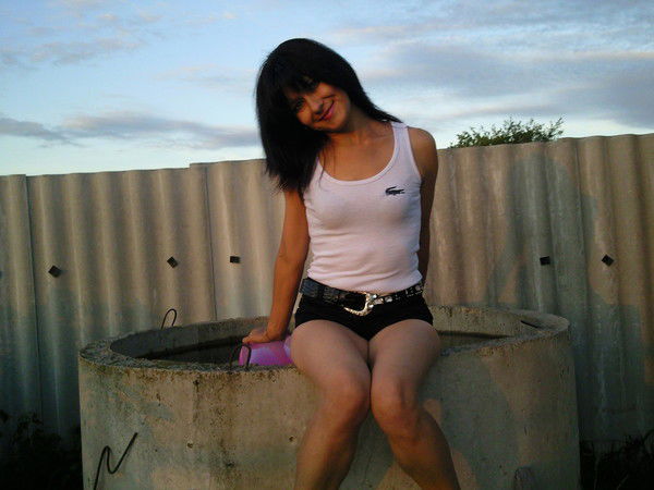 Алена Холостенко