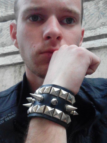 Максим Каретник