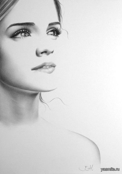 Анна Павлюченко