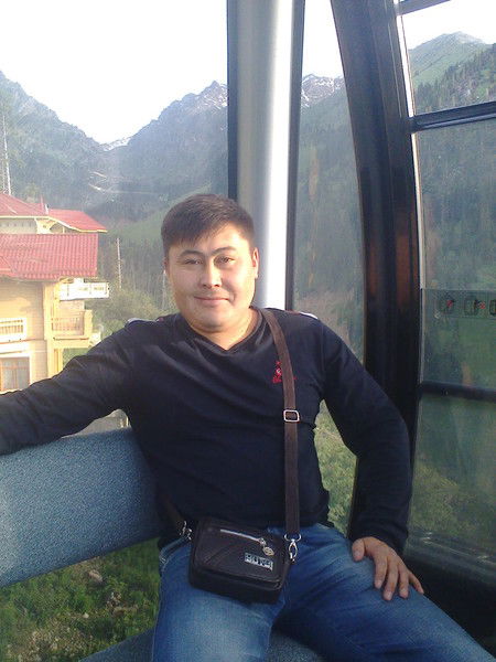 Н У Р Ж А Н Х А М З И Н