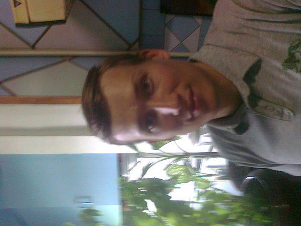 Денис Провалов