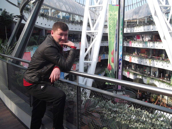 Улугбек Хусенов