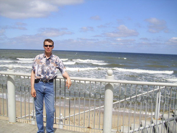 Владимир Абаренов