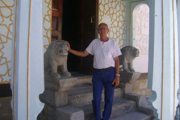 Бахадыр Узаков