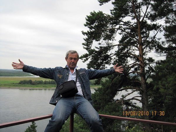 Виктор Анисимов