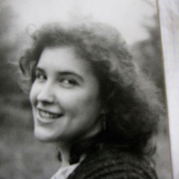 Лариcа Попова