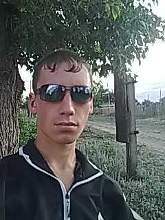 Андрей Тишин