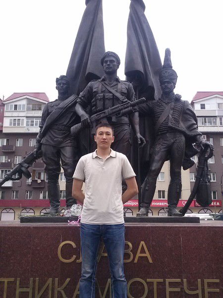 Орозбeк Рысбaeв