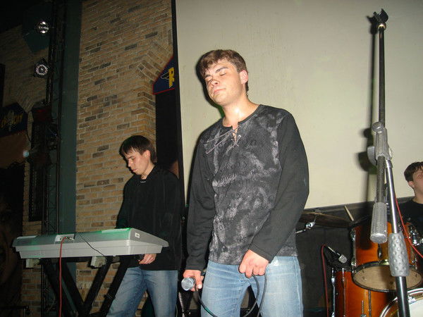 Роман Титов