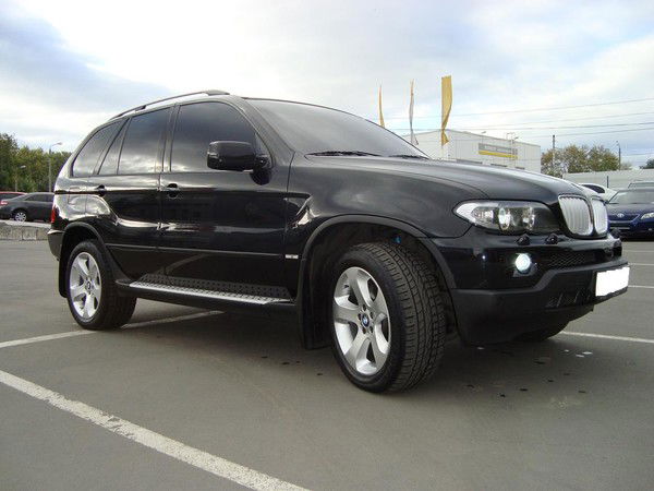 Влад Белоусов