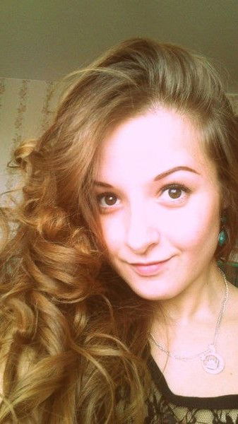 Аля Огомбосова