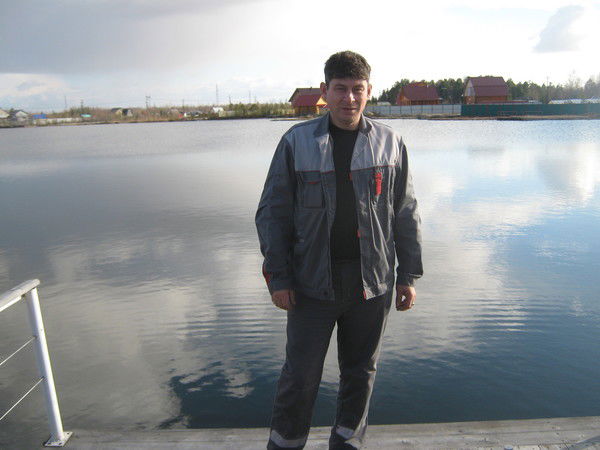 Михаил Ахметханов