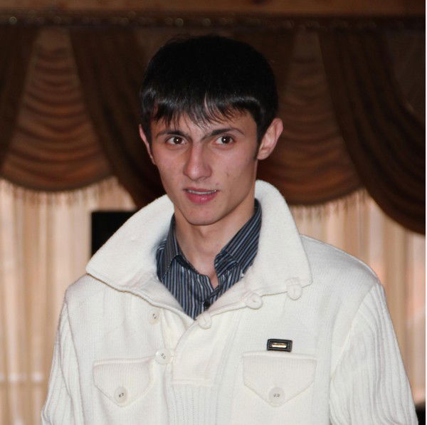 Эльдар Довадов